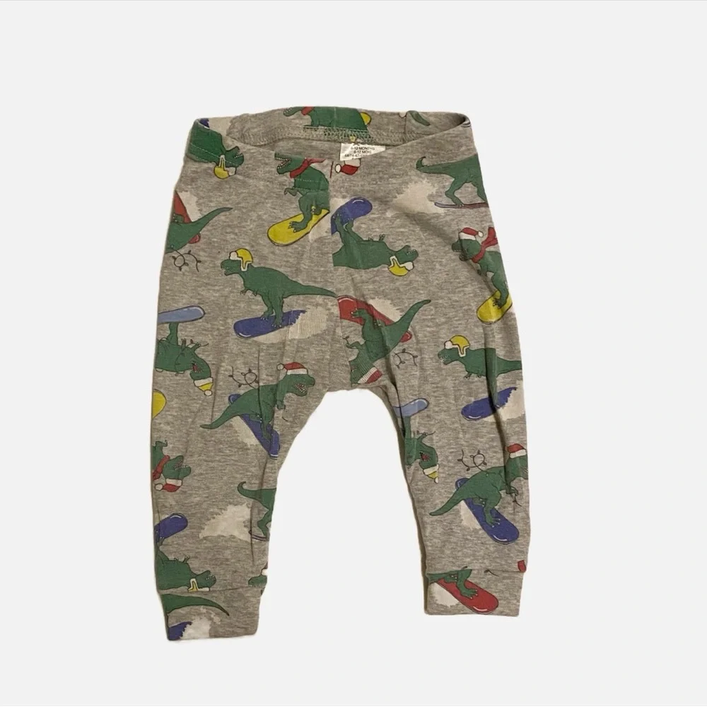 2/$25 - GAP Kids Snowboarding Dinosaur Pajama Set - size 6-12 mo